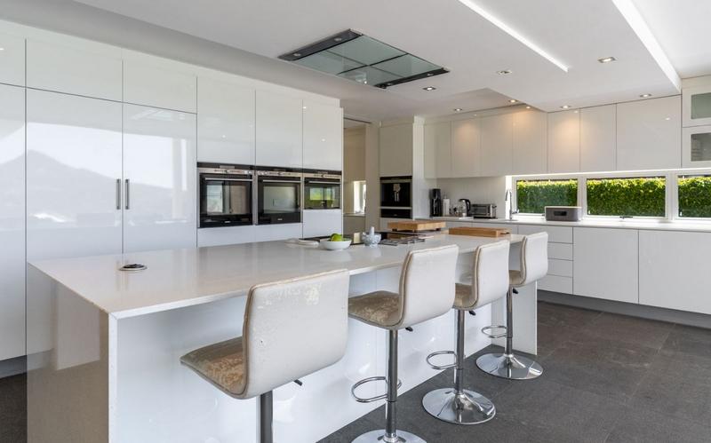 5 Bedroom Property for Sale in Hout Bay Western Cape